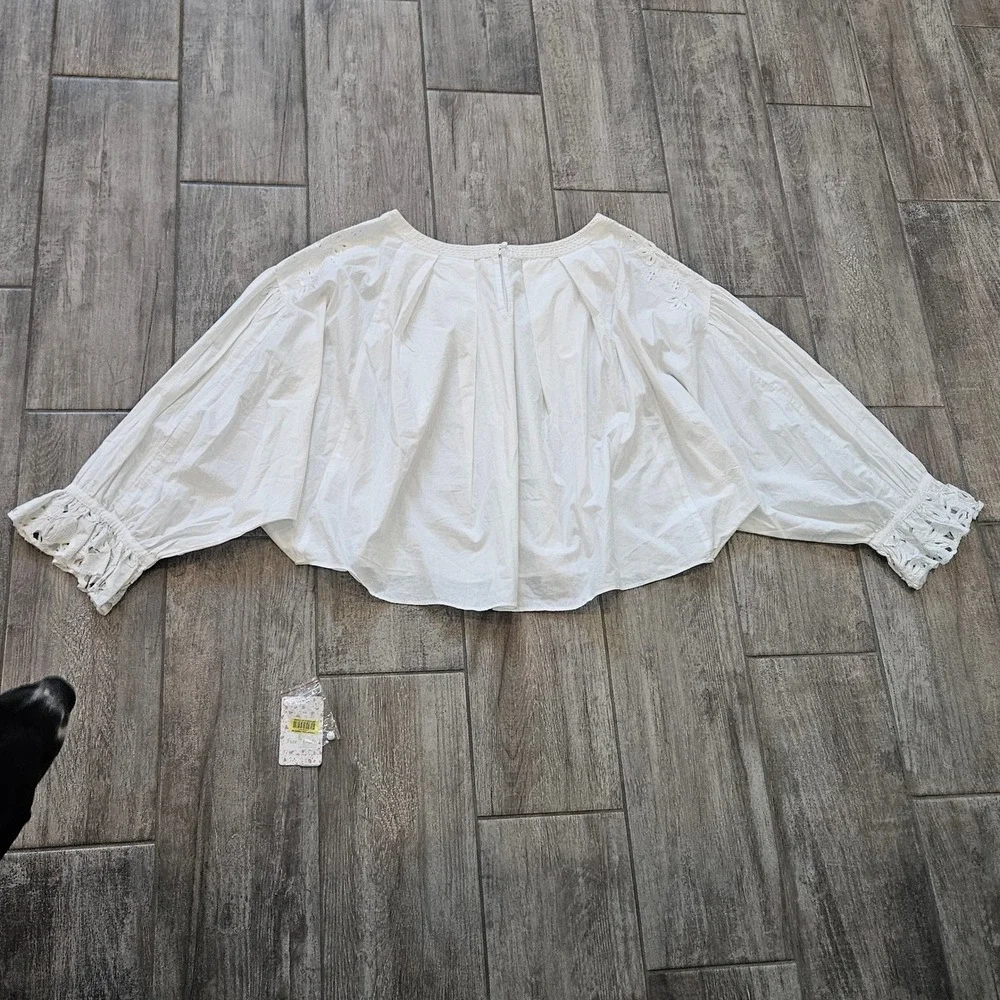 Free People Wishing Well Blouse Size L White NEW Eyelet Embroidered Balloon